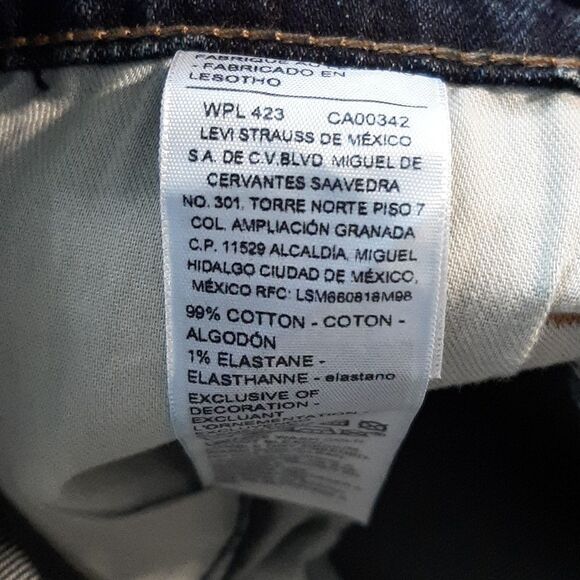 Levi Strauss Relaxed Jeans - Picture 5 of 8